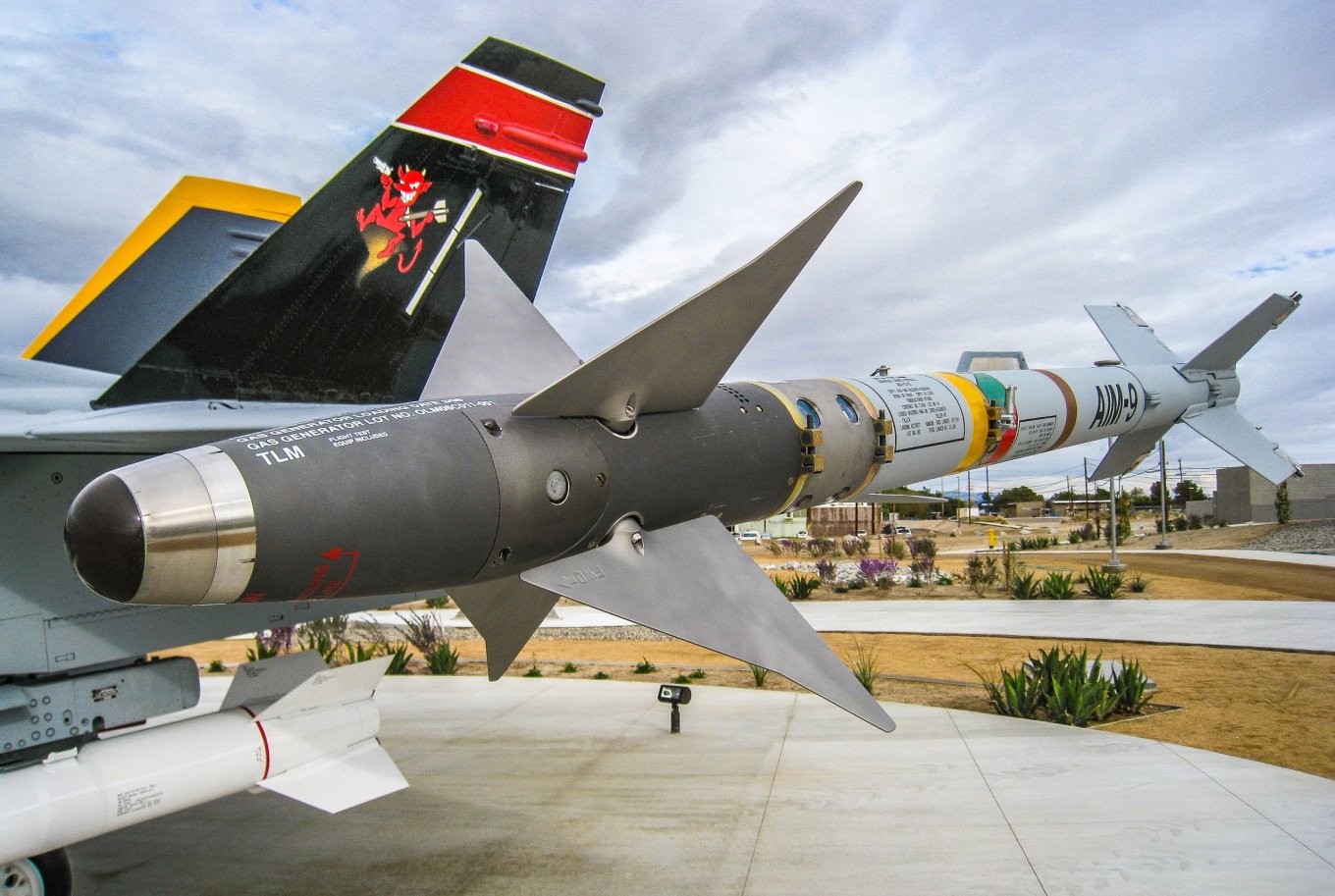 Photo for illustration - AIM-9M missiles for air defense