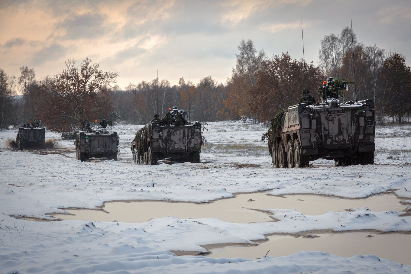 Rheinmetall Explains How It Will Meet Demand for Thousands of Boxer and Lynx Vehicles While Capacity Isn't Enough, Defense Express
