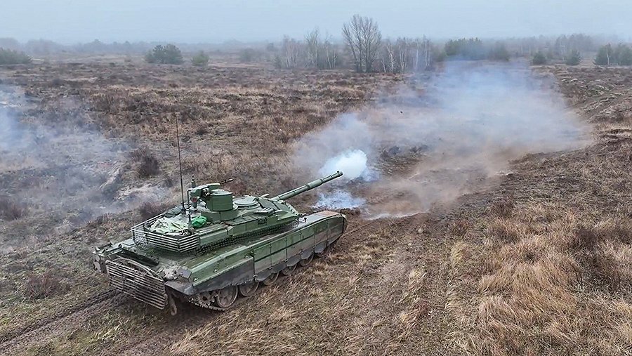 Why russians Steal the T-72B3 And T-90 Engines From Each Other, And What They Do Next, Defense Express, war in Ukraine, Russian-Ukrainian war