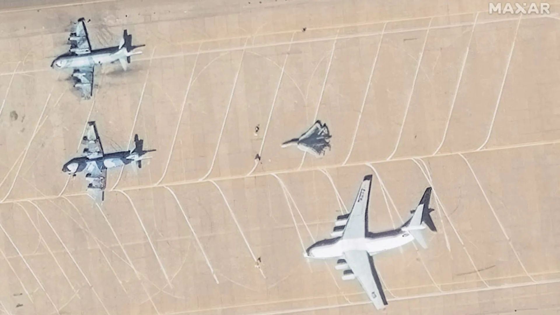 Su-57 in Iran / Defense Express / russian Su-57 Makes First-Ever Flight to iran, Stays for a Week