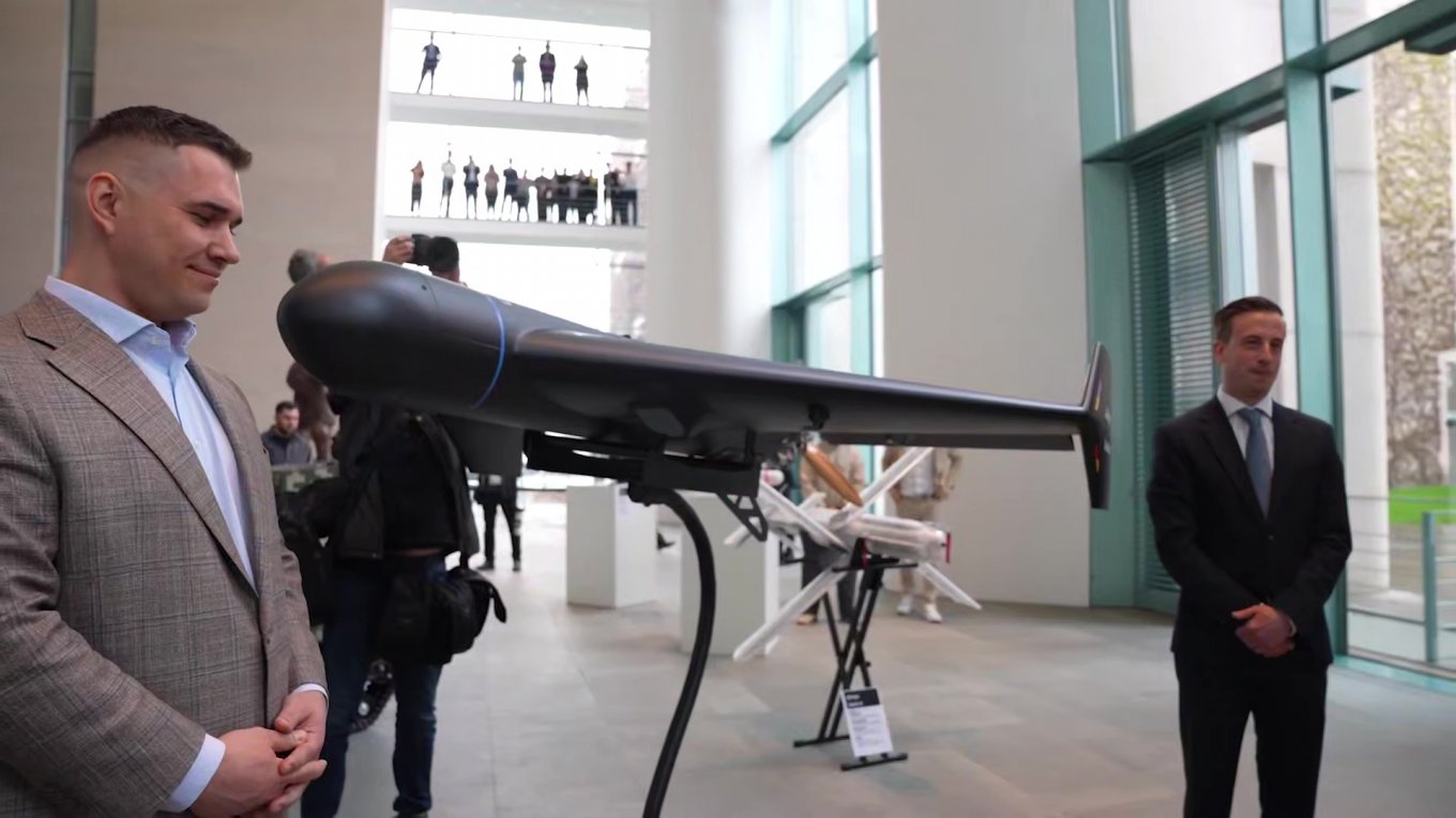 Auterion Airlogix Begins Production of 5,000 Seth-X, Anubis Drones for Ukraine