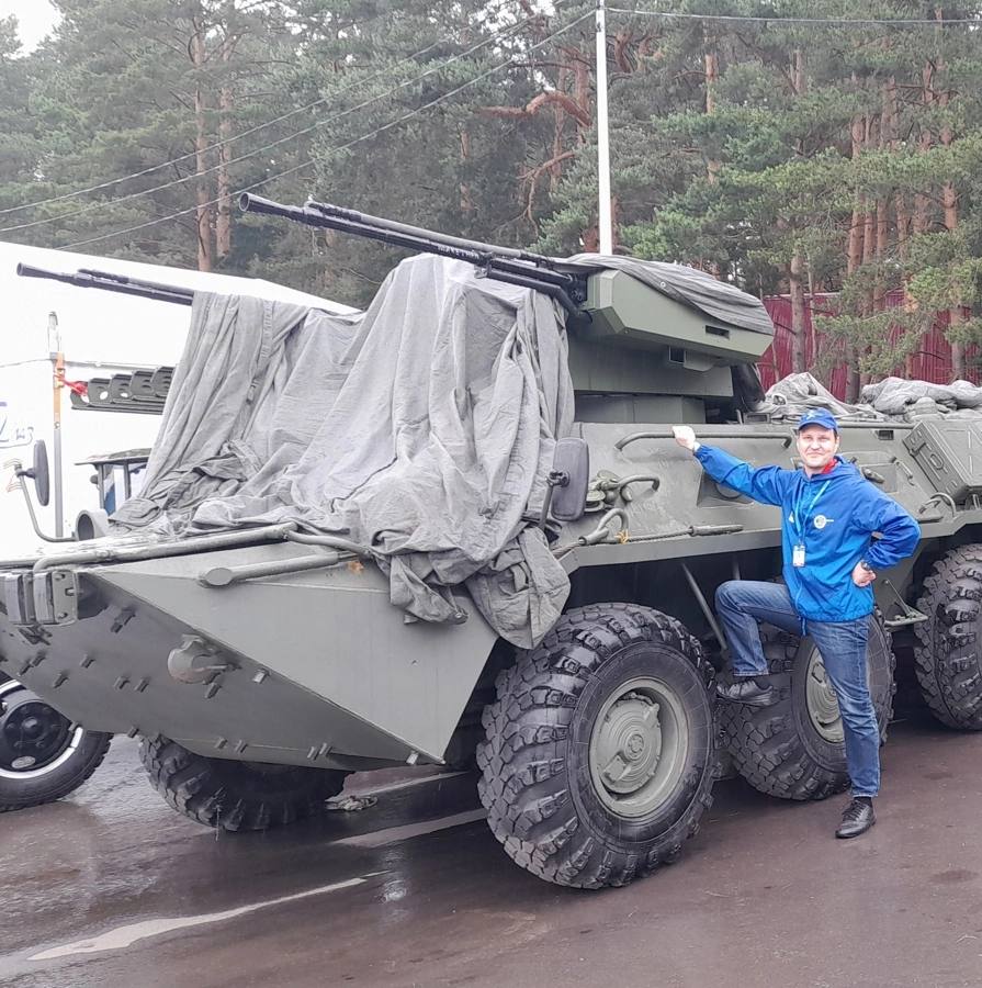 Russian self-propelled anti-aircraft artillery system based on the BTR-82 carrier using 2A7 anti-aircraft guns from the ZSU-23-4 Shilka system, June 2023 Defense Express Russia Put Guns from the ZSU-23-4 Shilka System on the BTR-82 Carrier to Counter UAVs
