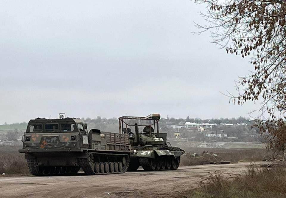 MT-T, Canada's Bergepanzer 3 Armored Recovery Vehicle is Important for Future Ukraine’s Armed Forces Counteroffensive, Defense Express