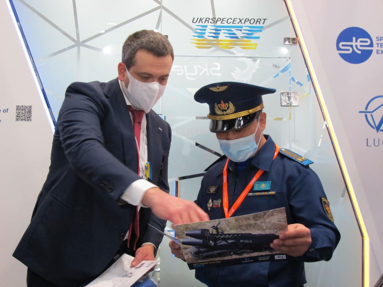 Ukraine showcase UAVs and other innovative technologies at UMEX 2022, Defense Express