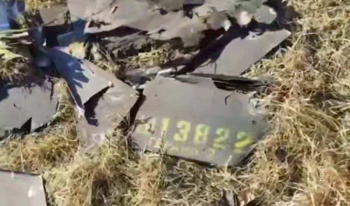 Fragments of an Y-series Shahed-136 found in Romania, January 2025 / Defense Express / New Ъ-Series Shahed-136 Killer Drones Attacked Ukraine, First Photo Published