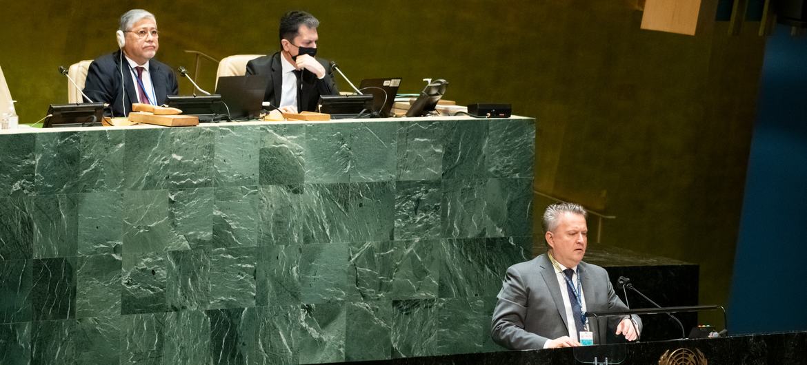 The UN General Assembly passes resolution demanding aid access, by large majority, Defense Express