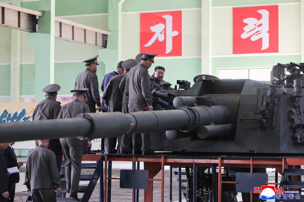 North Korea Begins Production of 155mm Self-Propelled Howitzers with 60km+ Range — Could russia Acquire Them?, Defense Express