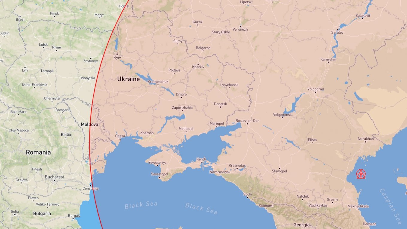 The estimated attack range of Kalibr missiles (1,500 km) from a hypothetical launch point in the Caspian Sea / Defense Express / Newly-Built russian Amur Corvette Joins Caspian Flotilla After Fleeing the Black Sea