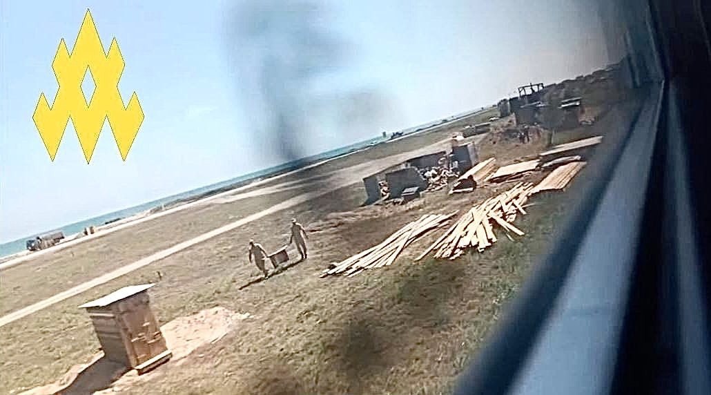 russian Forces Prepare for Ukraine's Paratroopers Landing in Temporarily Occupied Crimea, Defense Express
