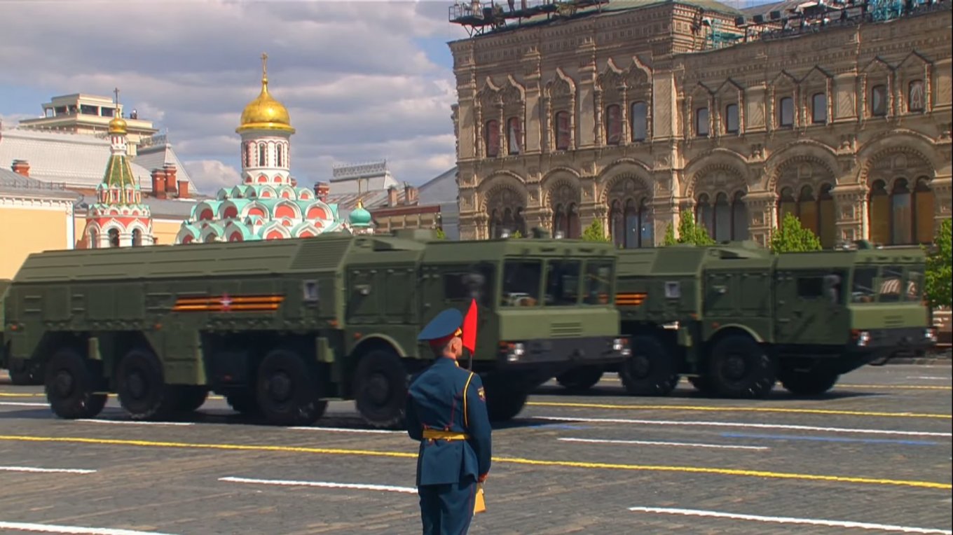 Tanks, IFVs, Air Defense and Artillery Systems Have Run Out in russia, Only T-34 tank, Armored Vehicles Were Found for Parade on May 9 in Moscow, Defense Express