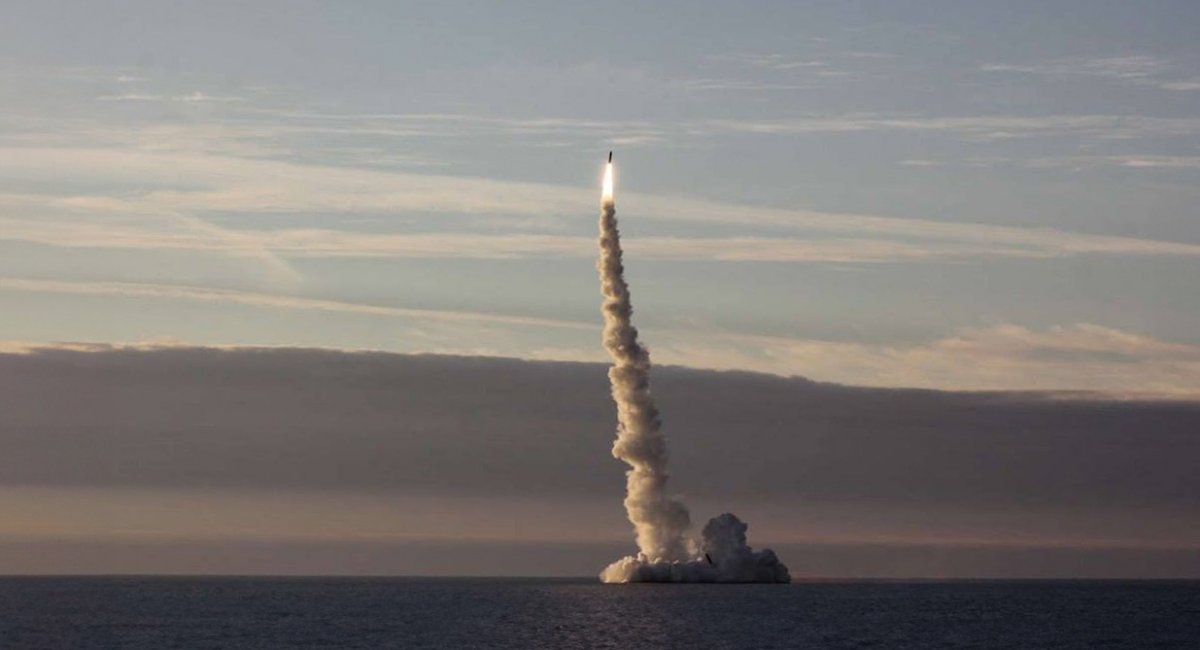 russian Submarine, Carrier of R-30 Bulava ICBM, Spotted Near Japan, Defense Express