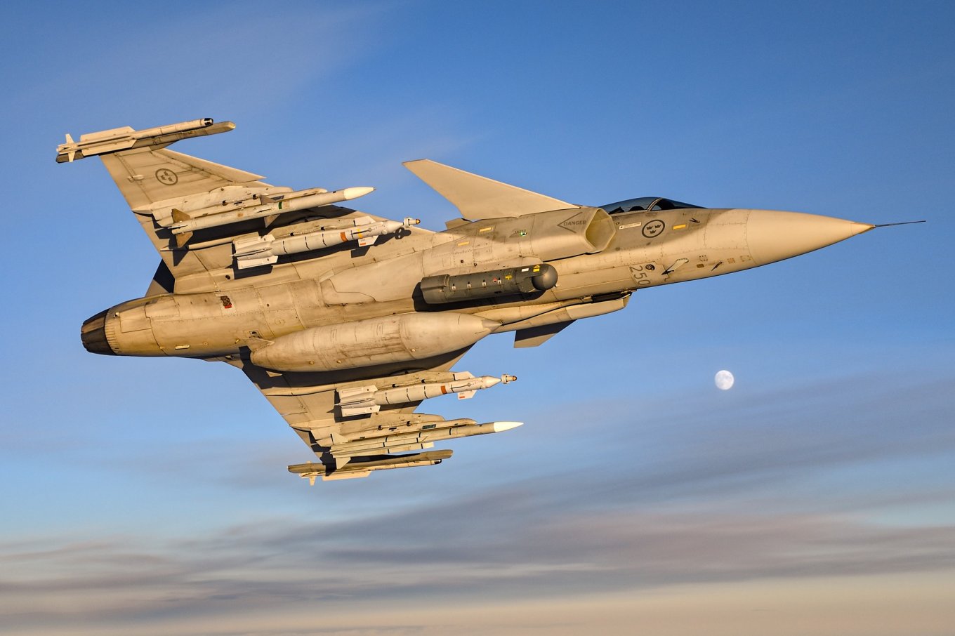 What Weapons Should Ukraine Receive For the First Time in 2026, Swedish Air Force Gripen C fighter