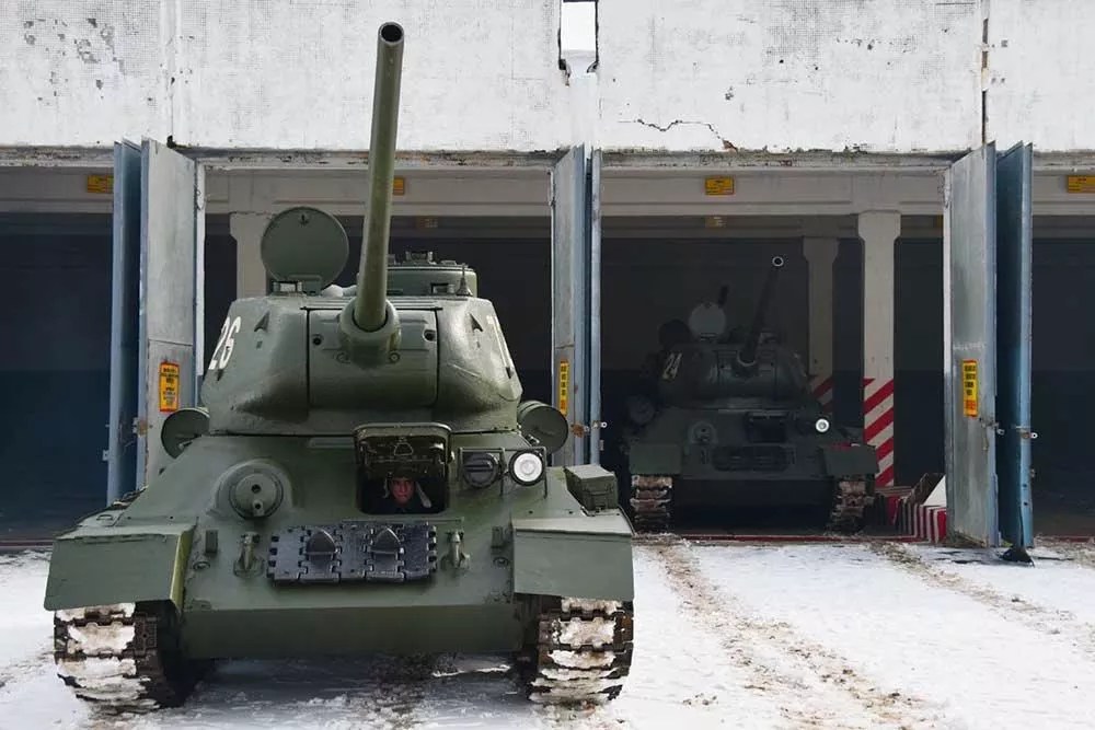 T-34-85 tanks at the hangars of the Kantemir Division