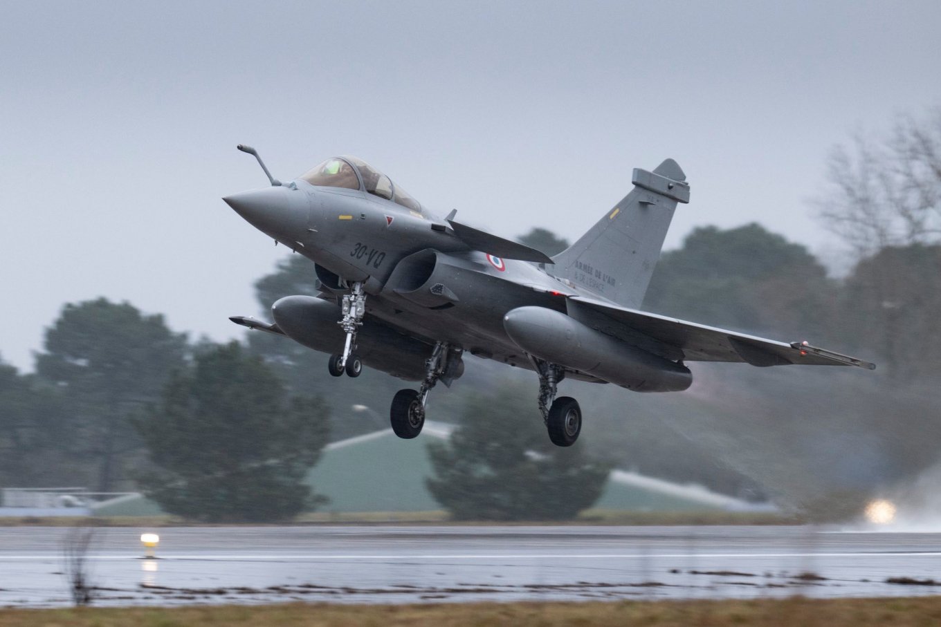 France Trials Rafale Combat Performance with SCALP Missiles Amid russian Threats, Defense Express