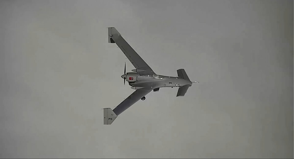Baykar Showcases Swarm of 10 K2 Drones With 2,000-km Range, but They May Be Too Expensive for Mass Strike Missions