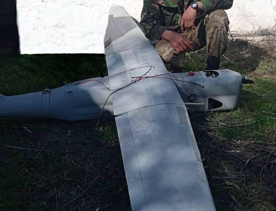 Another crash landed Russian Orlan-10 reconnaissance UAV is now in hands of the Ukrainian warriors, Defense Express