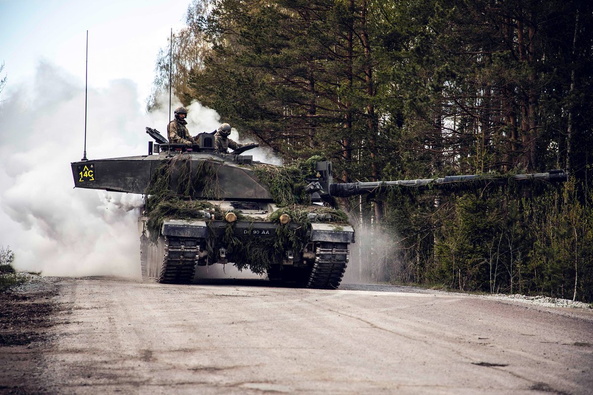 At Least 100 Leopard 2 And Challenger Tanks Needed For Ukraine’s Counteroffensive, Don’t Forget About Logistics, Defense Express, war in Ukraine, Russian-Ukrainian war