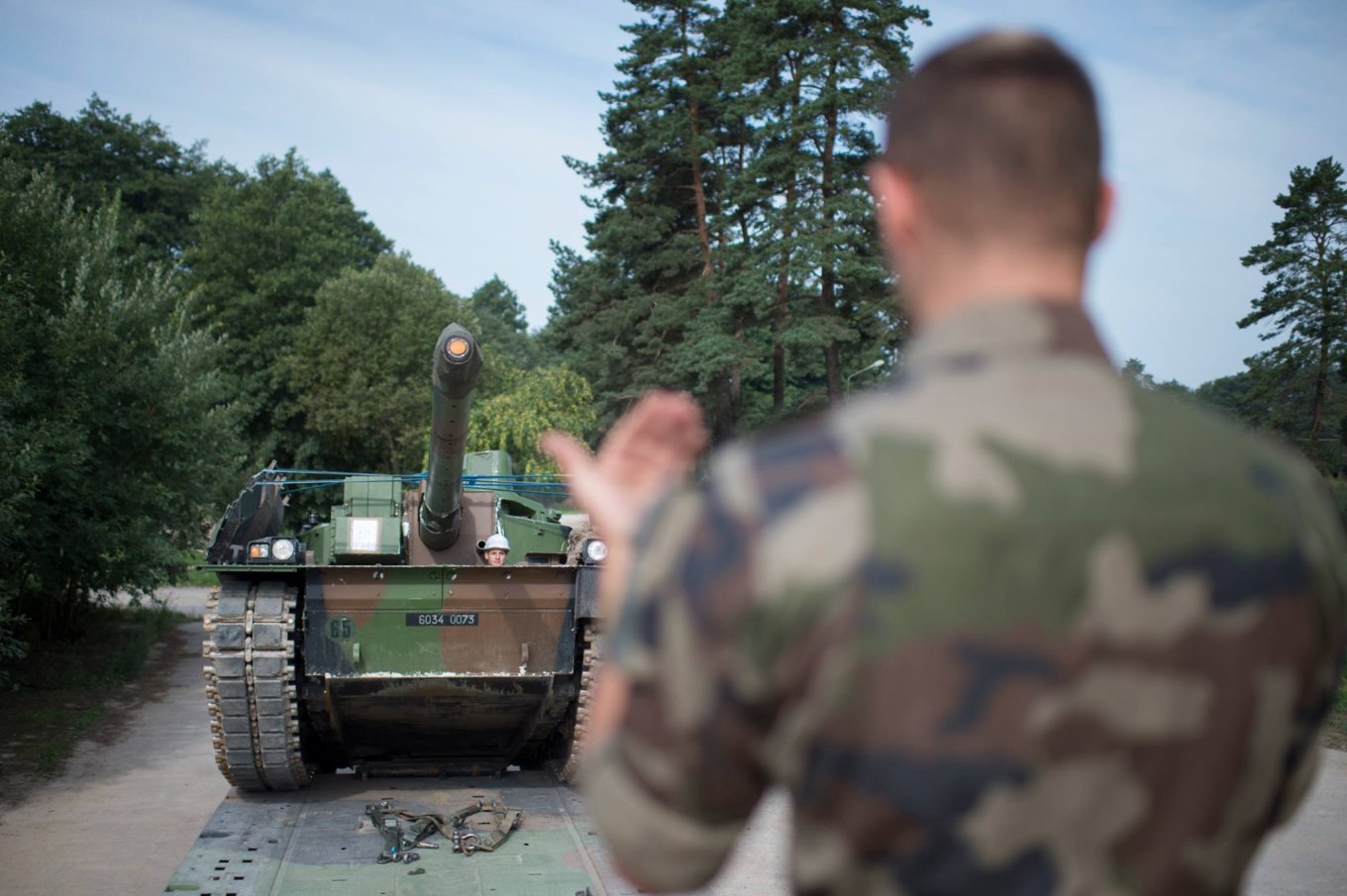 French military prepares to transport weapons by rail