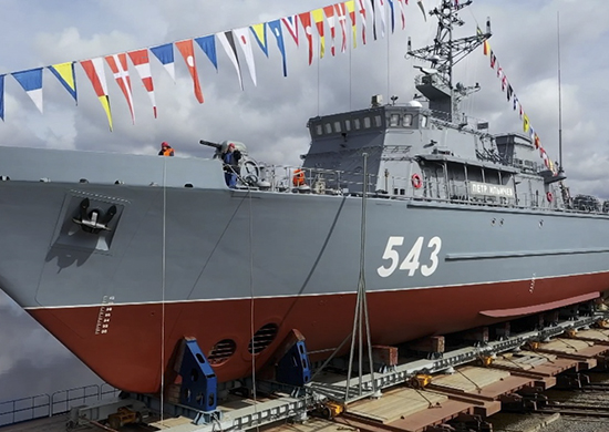 russia's Drone Defenses Are Getting Absurd: Barbecue Cages Now Cover Shipborne Guns