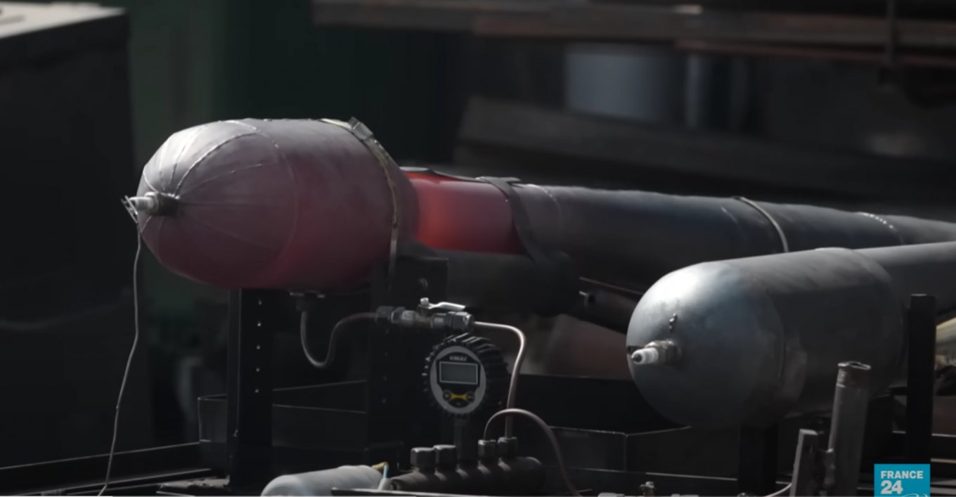 Ukrainian Trembita Cruise Missile Worth $4,000 Presented in Kyiv