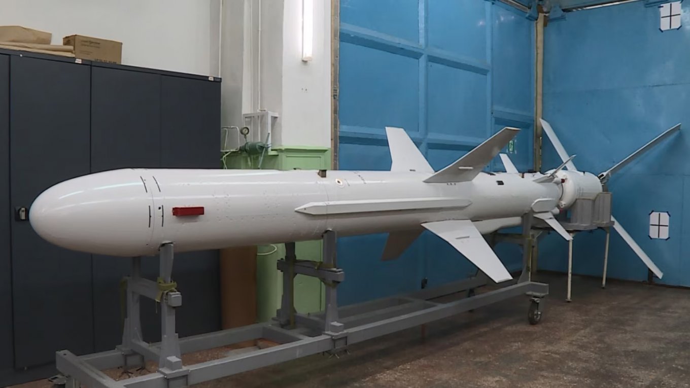 Exhibition mock-up of the R-360, photo dated approximately 2019–2020