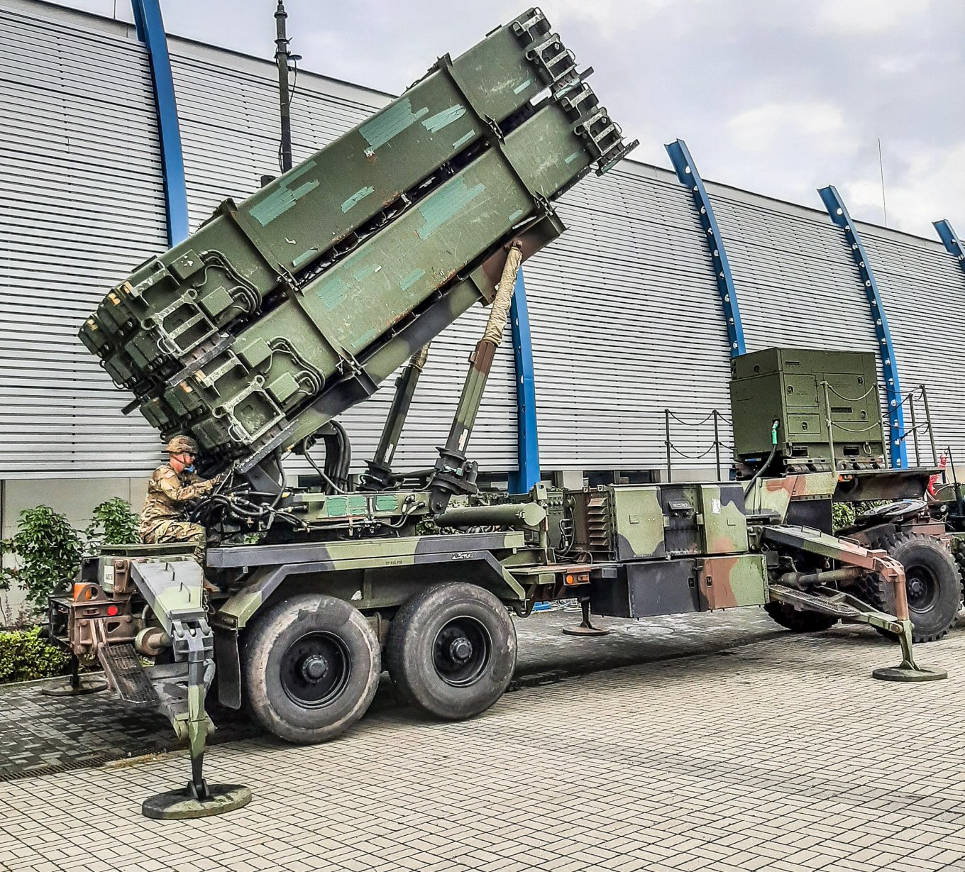 Patriot system fully loaded with MSE missiles