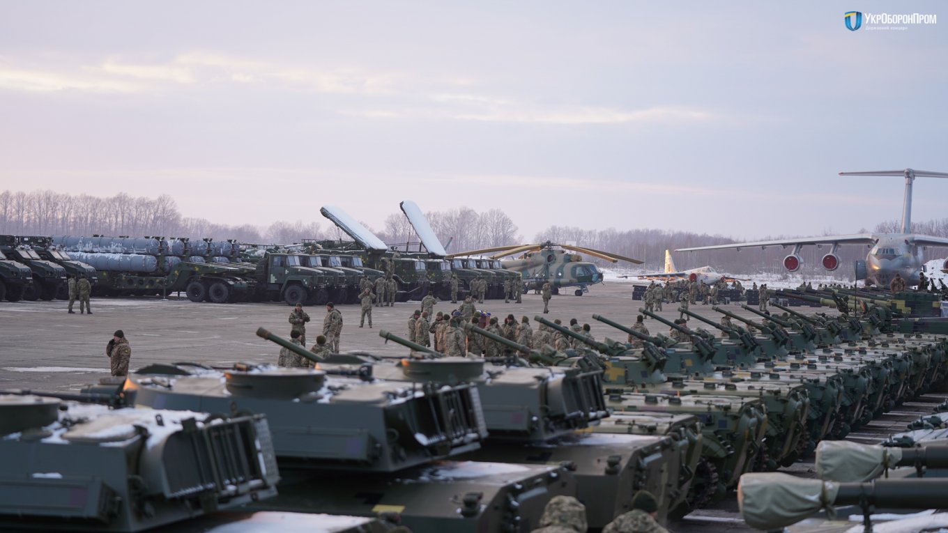 Ukraine Received 117,500 Units of Weapons In One Year: Comparison With the Previous Years Supplies , Defense Express, war in Ukraine, Russian-Ukrainian war