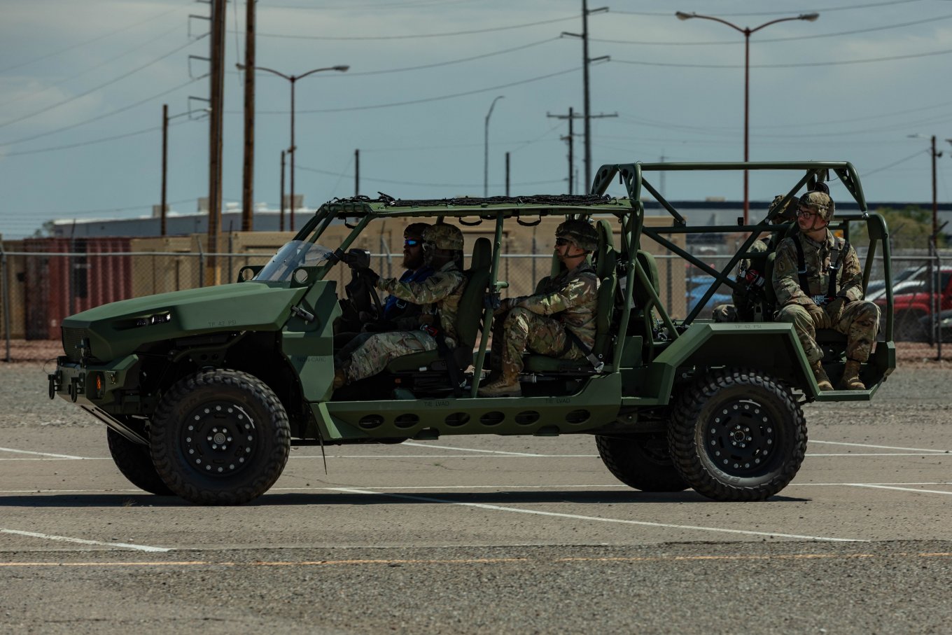 The M1301 ISV Defense Express While the Pentagon Seeks an Unarmored Hybrid ISV-Heavy, U.S. Experts Say It Should Learn From Ukraine