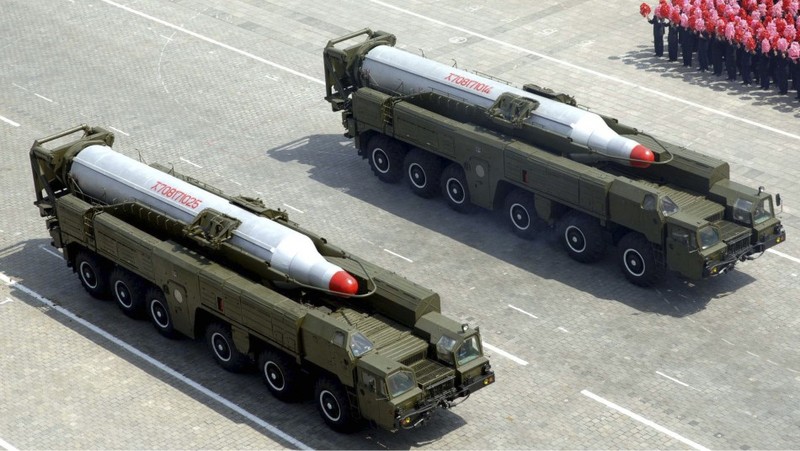 Why North Korea Turned to Russia’s 1950s R-18 Missile Tech and What Came of It, North Korean Hwasong-10 missiles