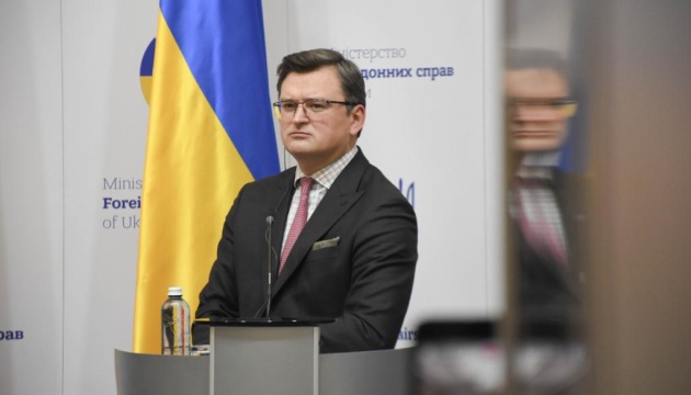 Minister of Foreign Affairs of Ukraine Dmytro Kuleba: Fossil fuel embargo, de-SWIFTing of all Russian banks needed to stop Putin, Defense Express, war in Ukraine, russia-Ukraine war