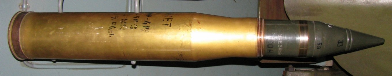53-UBR-412D round for the D-10 gun of the T-54 and T-55