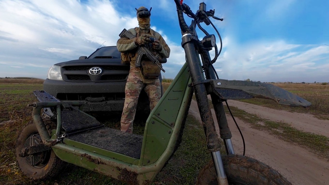 Fast and Quiet: Ukraine’s Military Test Tactical E-scooters in Combat ...
