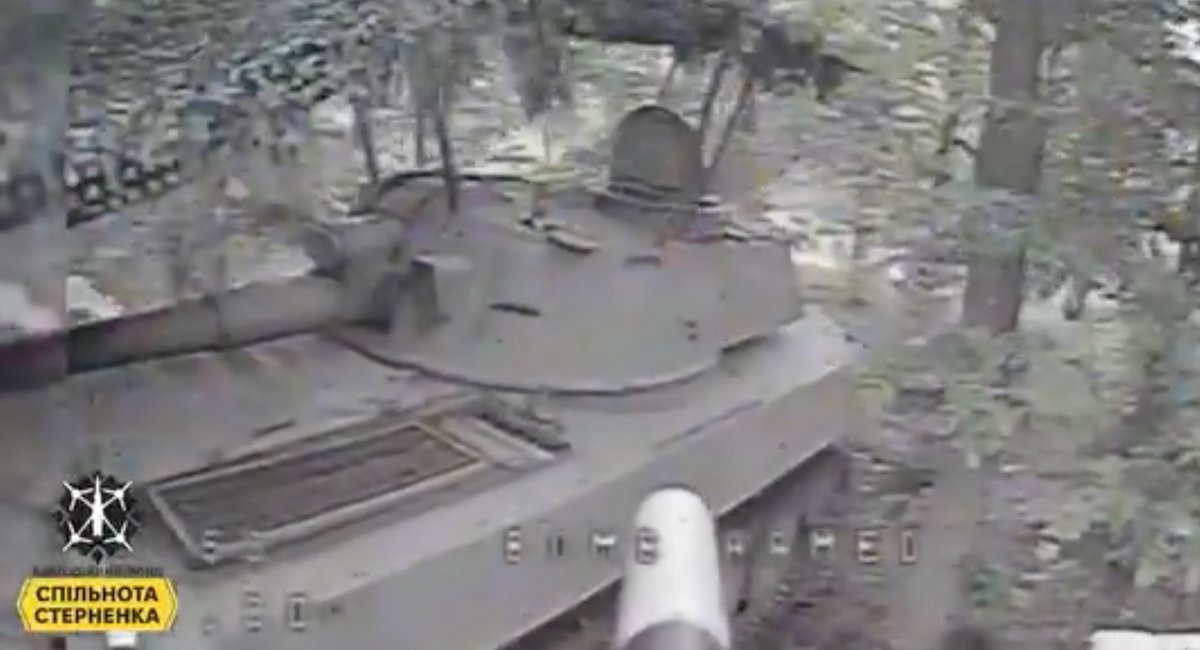 Reconnaissance and FPV drones enabled precise targeting of russian troops and equipment near the front Defense Express Ukrainian Drones Strike russian S-400 Components in Temporarily Occupied Crimea (Video)
