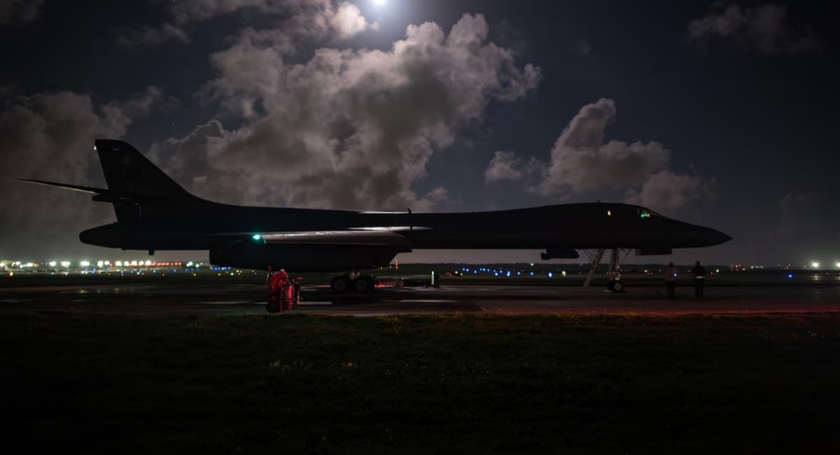 B-1 bomber