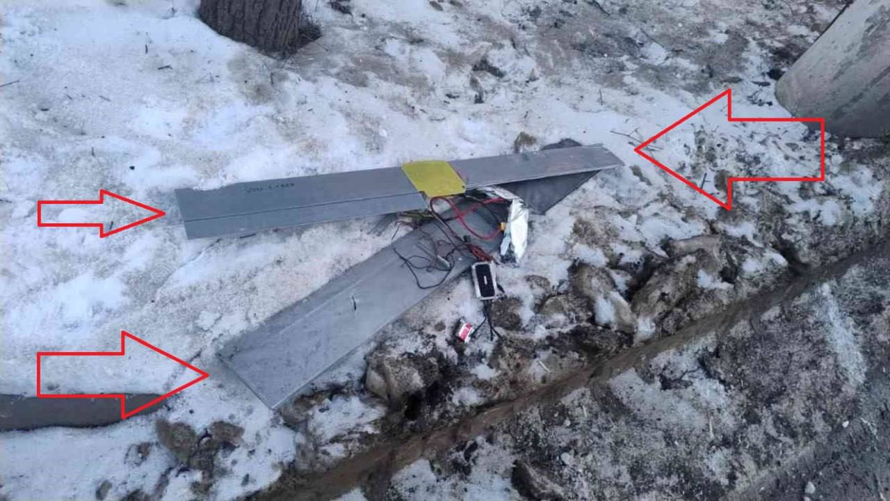 Latest russian UAV, powered by a 22.2-volt battery and mass-produced electronics, promises enhanced combat capabilities Defense Express New russian Drone with a 3 kg Warhead and Electric Engine Signals Serial Production and Enhanced Strike Capabilities (Photos)