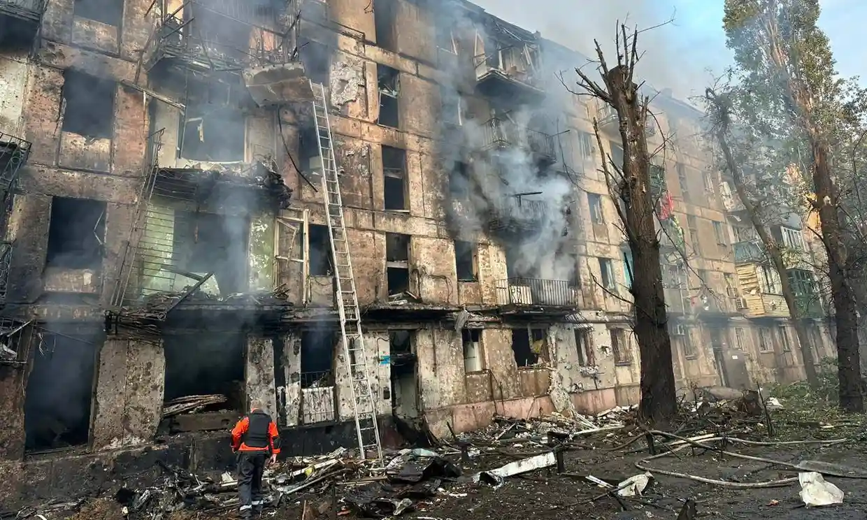 Aftermath of the russian military strike in Kryvyi Rih, Ukraine Survives Another Massive Attack, russia’s Missile Hit Apartment Block in Kryvyi Rih, There are Dead and Injured, Defense Express