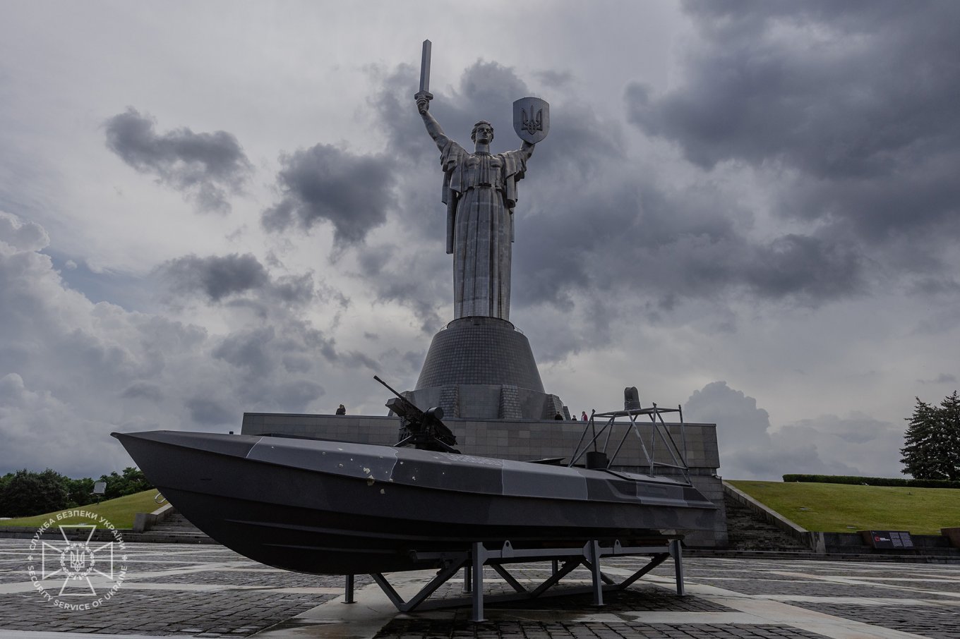 The damaged Sea Baby that was transferred to the museum / Defense Express / This Sea Drone Mission Became Rehearsal For Ukraine's Operation Spider Web
