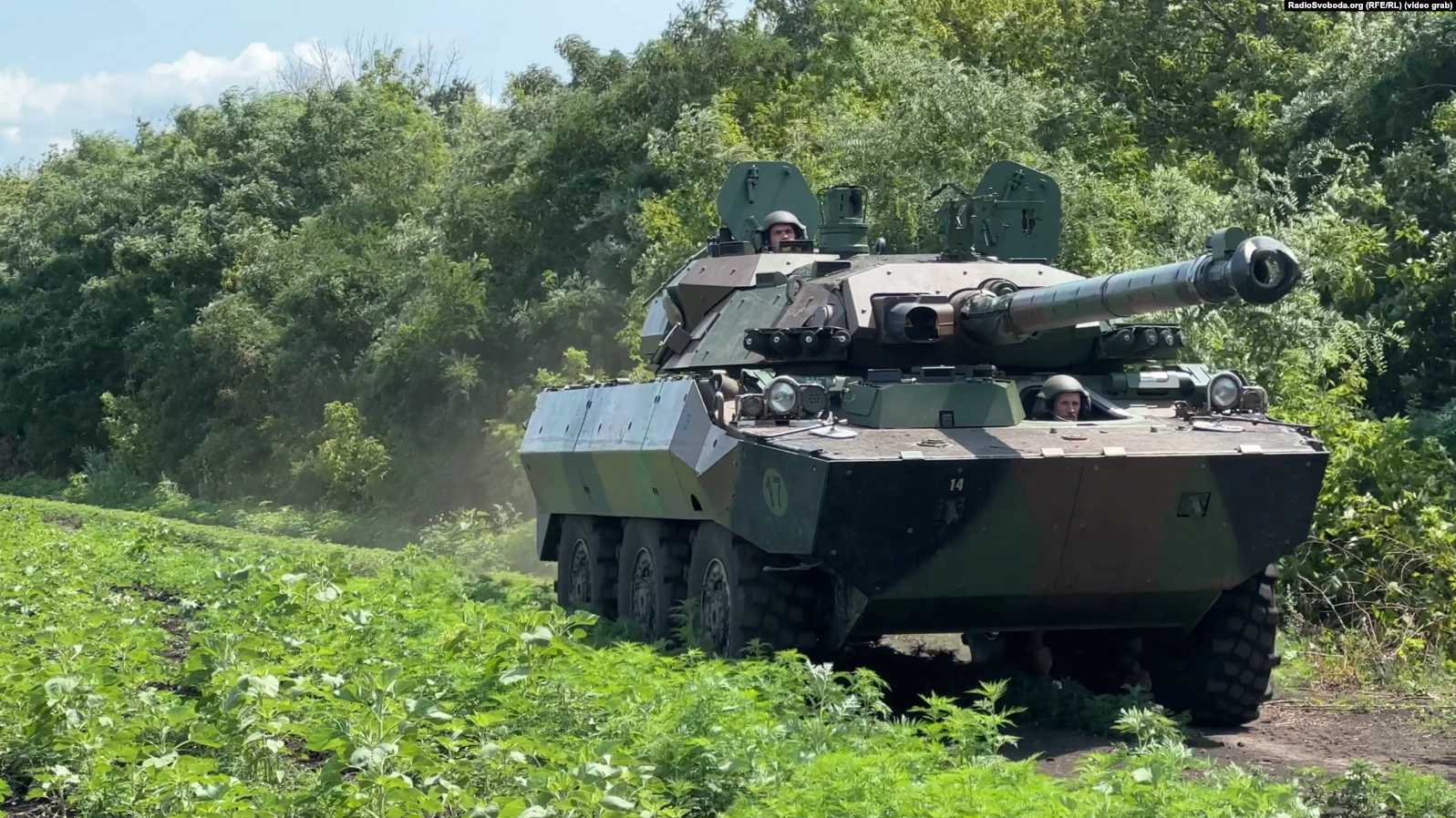 AMX-10RC combat units participate in the counteroffensive actions of the Ukrainian Armed Forces in the south