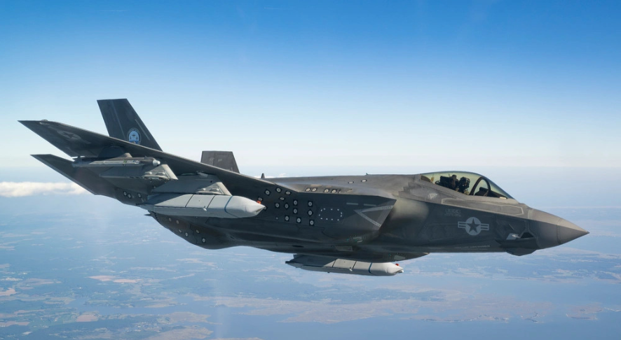 One of the test flights with F-35C and AGM-158C LRASM