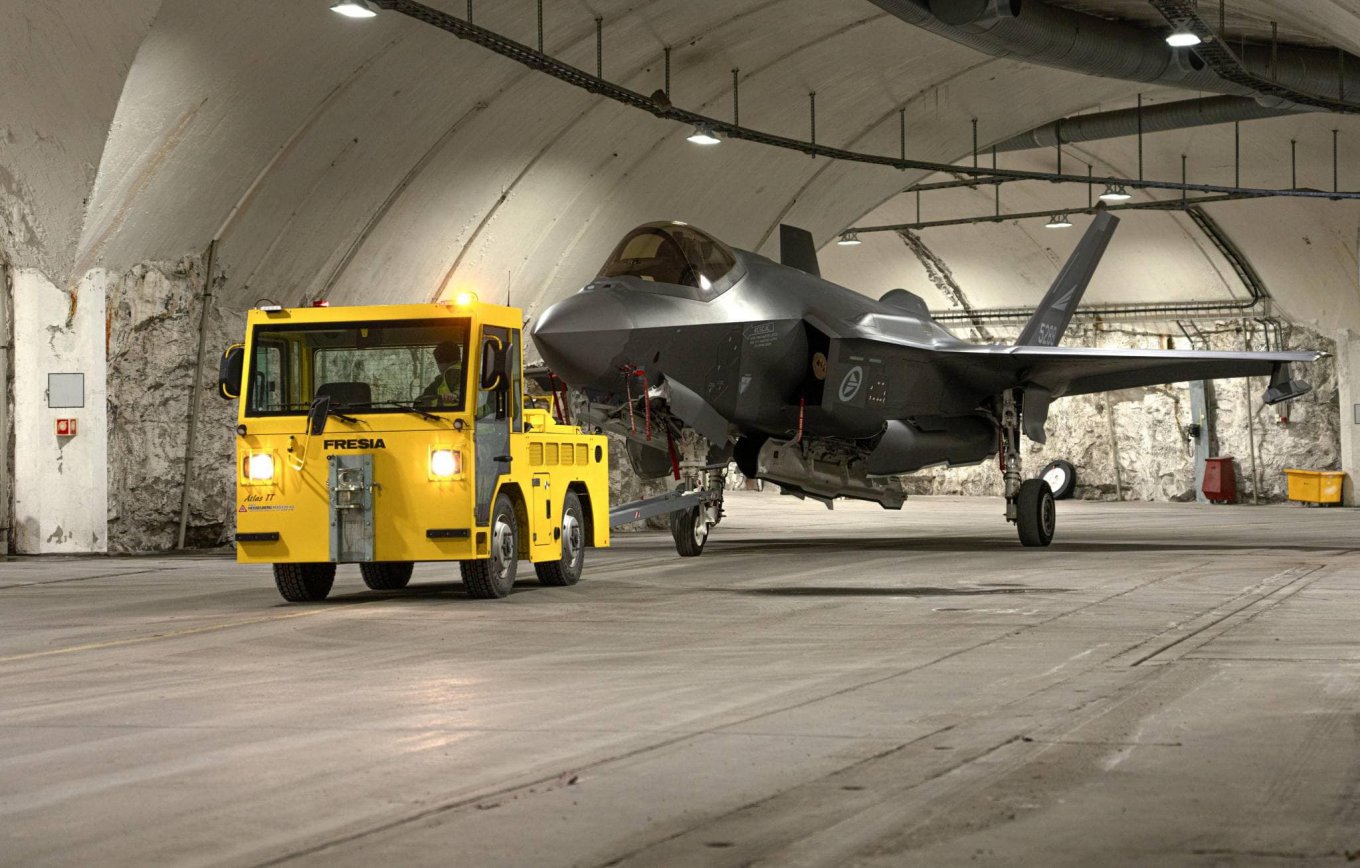 F-35 from the Norwegian Air Force / Defense Express / russia Calls Out Norway For Militarizing Svalbard, Setting the Stage For War — How Strong is NATO's Northern Flank?