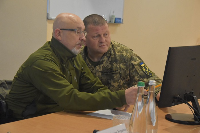 Minister of Defense of Ukraine Oleksii Reznikov and Commander-in-Chief of the Armed Forces of Ukraine Lieutenant General Valerii Zaluzhnyi convinient that the Armed Forces of Ukraine are absolutely ready to repel the aggressor, Defense Express