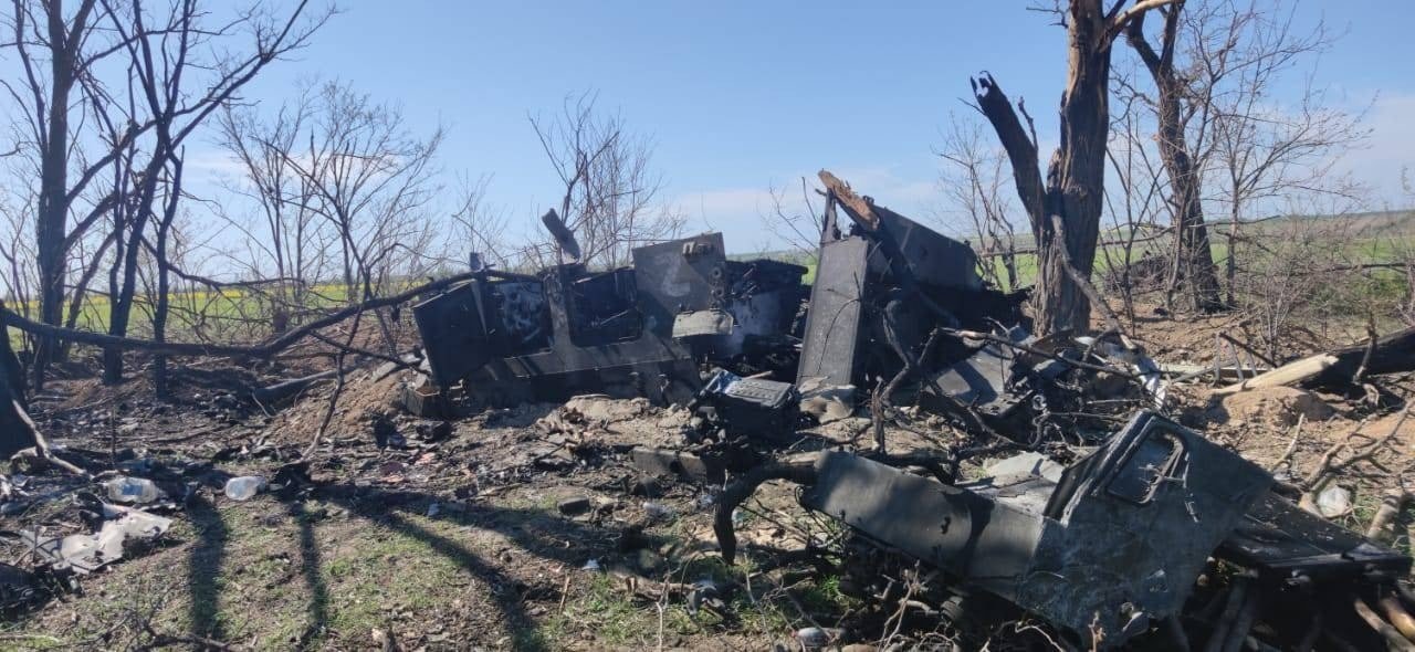 A Russian BMP-3 infantry fighting vehicle was destroyed by the 128th Mountain Assault Brigade of Ukraine in the East, Defense Express