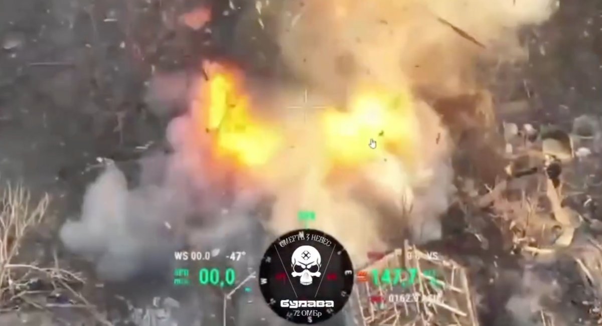 Precision strikes in Pokrovsk take out key targets, including the Grad system Defense Express The Rarog Regiment Showcases Drone Warfare Capabilities with Accurate Attacks on russian Artillery (Video)