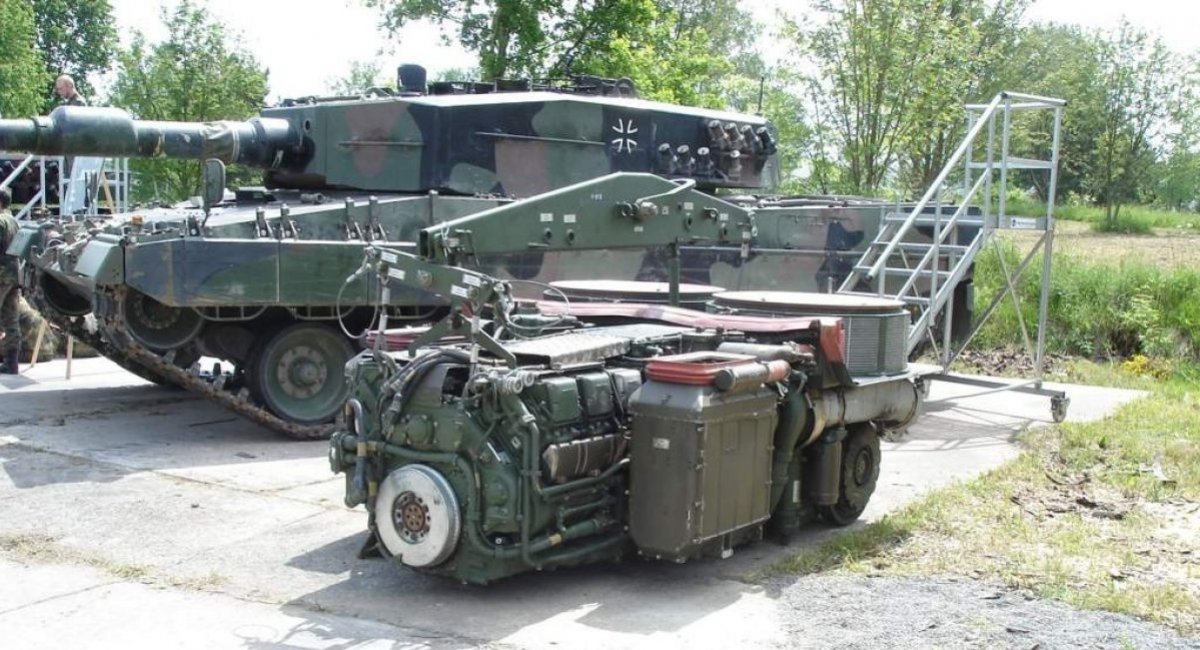 MB 873 engine beside a Leopard 2