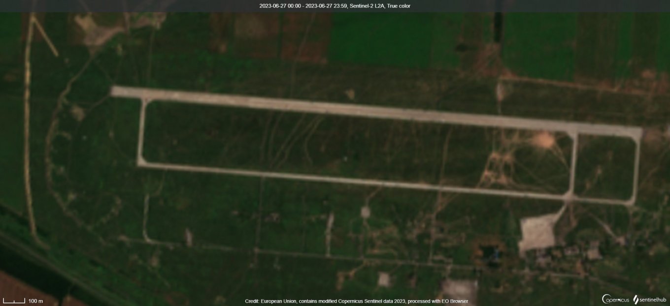 The russians have established a base for attack helicopters at the Berdyansk airport Defense Express The Armed Forces of Ukraine Hit Berdyansk Airport, Where russians Had Established Base for Attack Helicopters