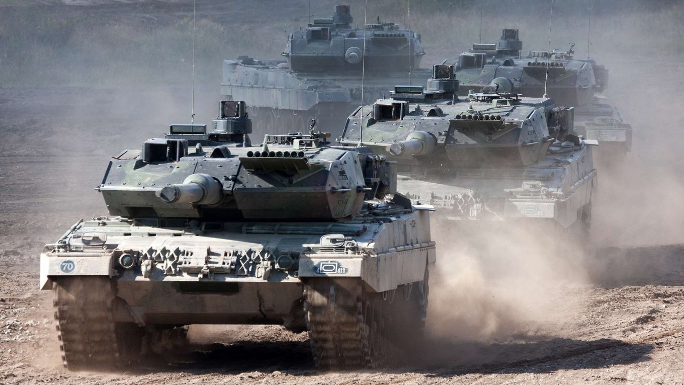 About 10,000 Tanks, APCs, IFVs for Bundeswehr, Militarization in German Style Continues, Leopard 2A6 tanks of the Bundeswehr