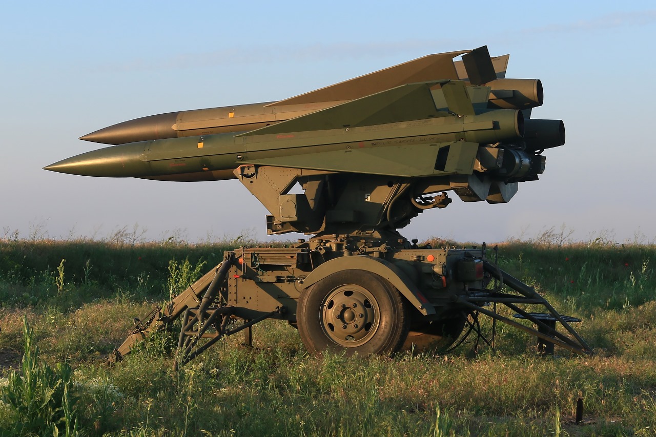 MIM-23 Hawk in service with the Ukrainian Armed Forces / Defense Express / NATO Responds to Ukraine's Call For 20 Air Defense Systems in the Wake of Winter