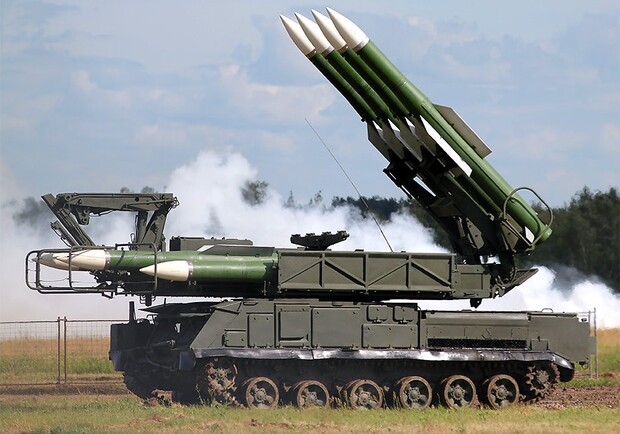 The Defenders of Ukraine Skillfully Destroy russian Buk SAM System with U.S. Himars MLRS, Defense Express