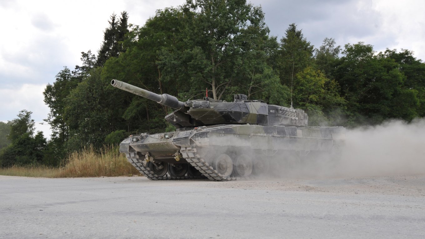 Germany Puts the Brakes on Tanks For Ukraine: 1.5 Billion Dollars Offer Ignored, Defense Express, war in Ukraine, Russian-Ukrainian war