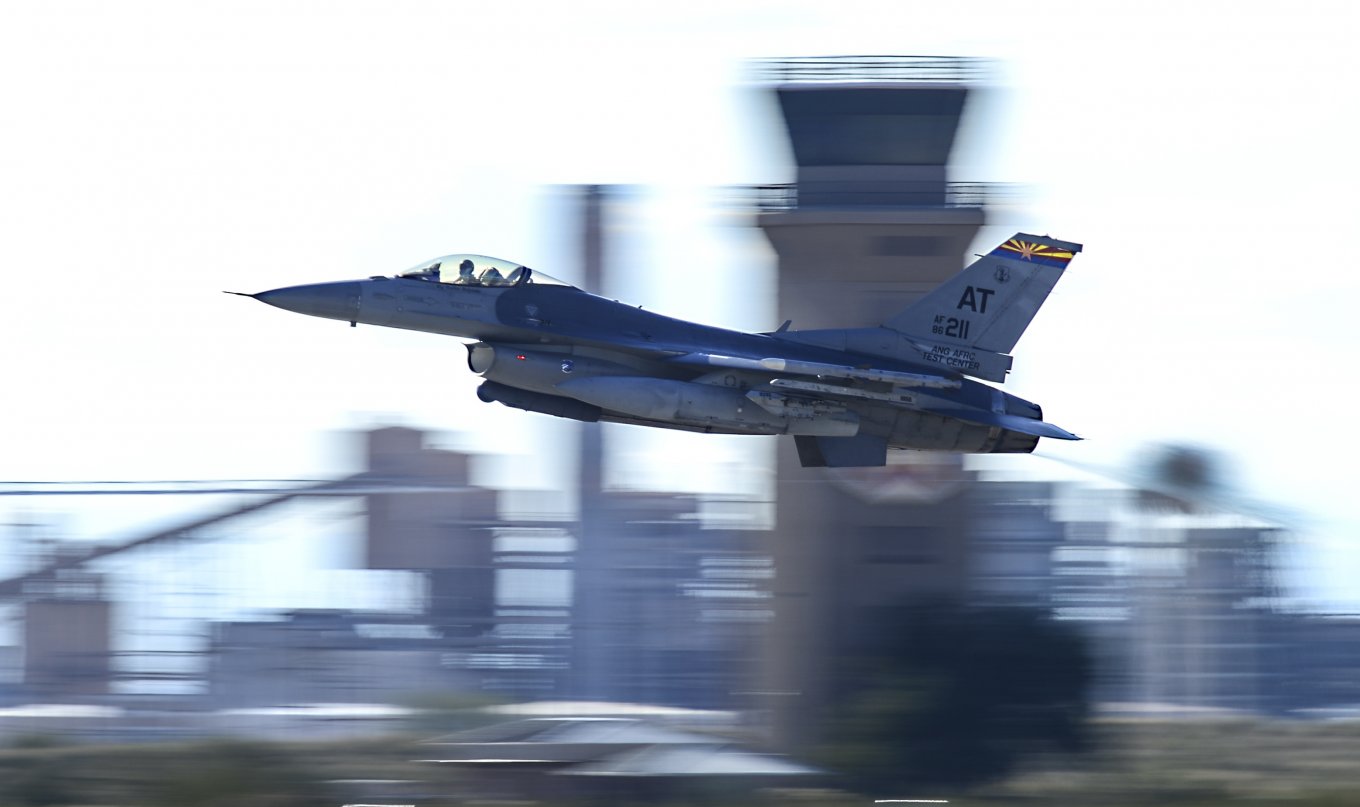 F-16 training